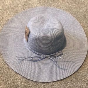 Never before worn sunhat! (Tags still on)